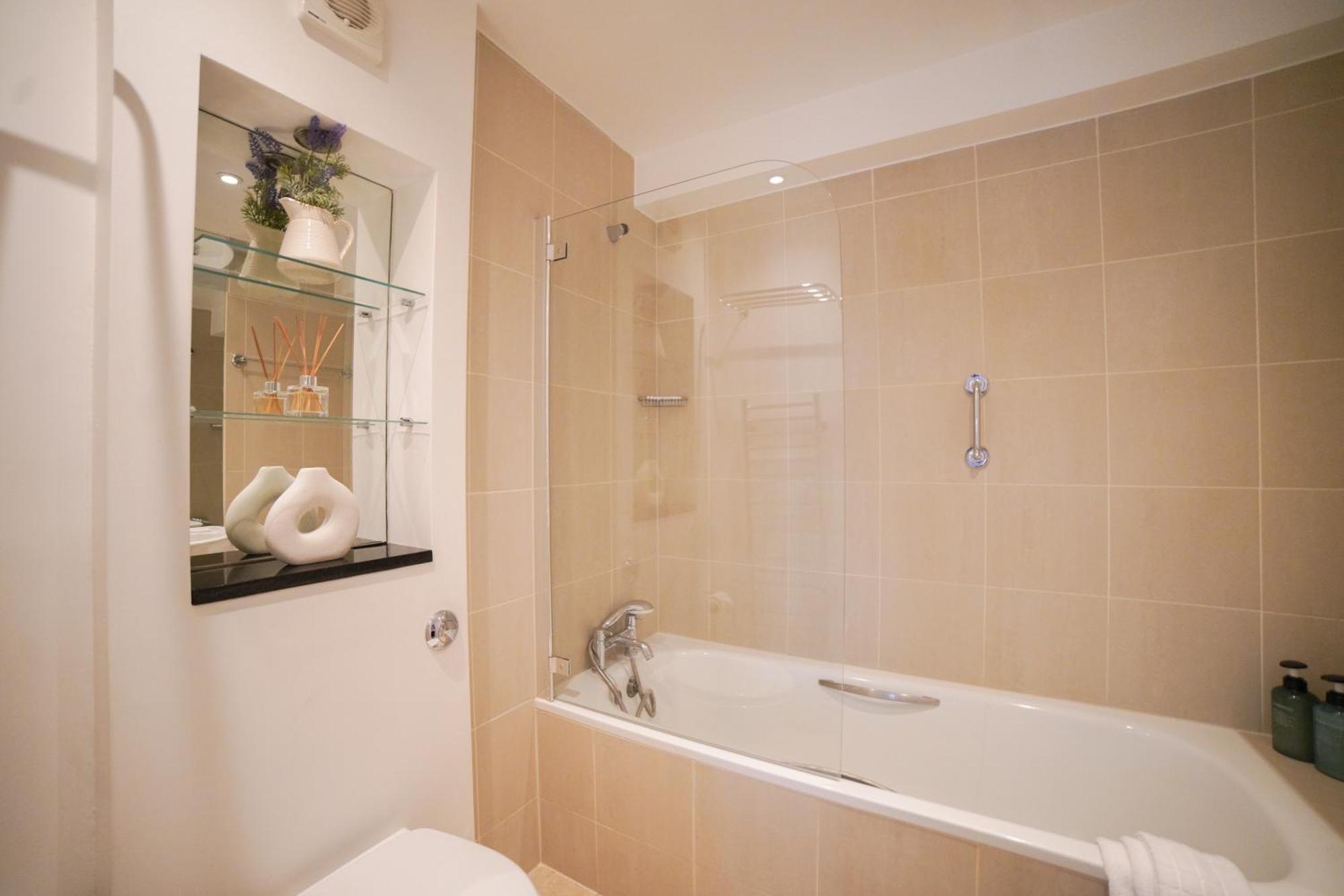 לונדון Art-Deco Apartment In Very Popular Chelsea Area מראה חיצוני תמונה