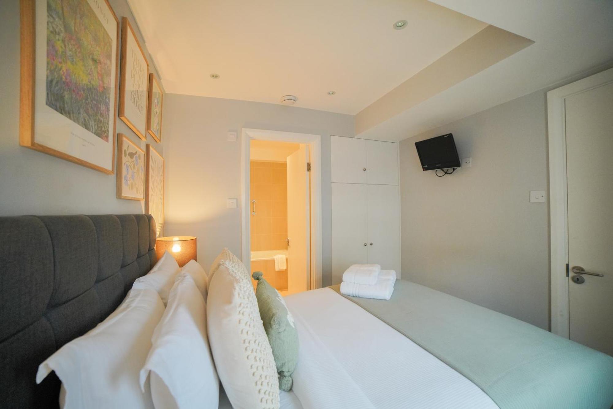 לונדון Art-Deco Apartment In Very Popular Chelsea Area מראה חיצוני תמונה