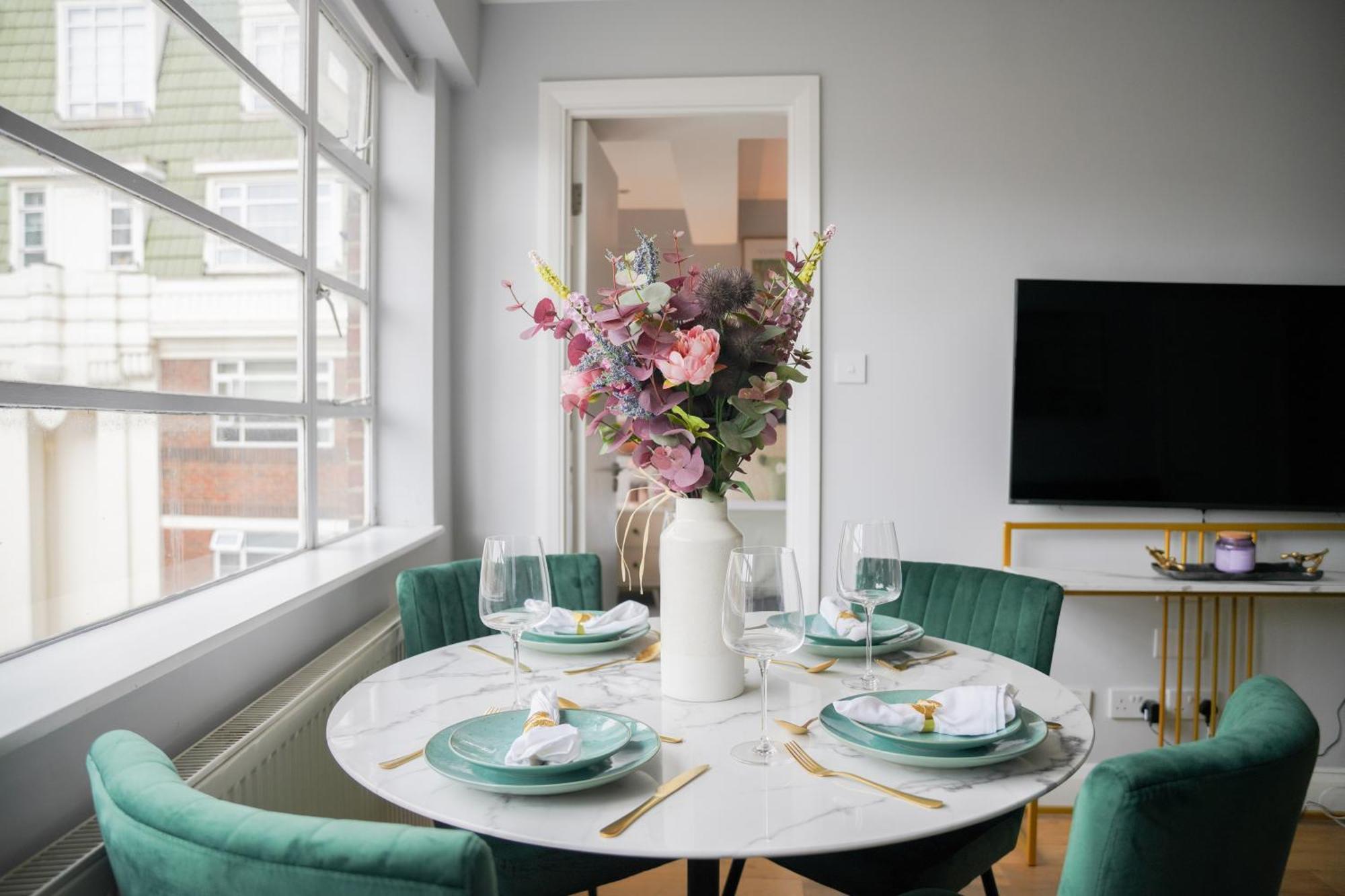 לונדון Art-Deco Apartment In Very Popular Chelsea Area מראה חיצוני תמונה